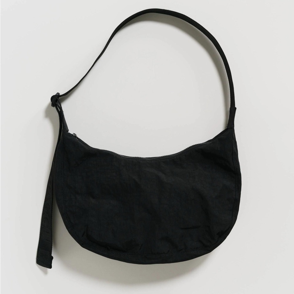 BAGGU Medium Crescent Bag 🌙